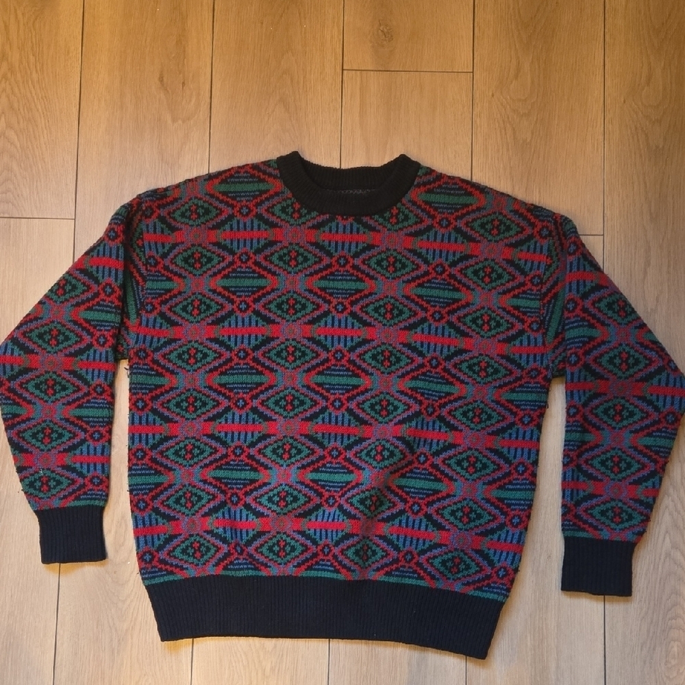 Aritzia TNA Layton Sweater in Nautical Black/Miracle Red Sz 1